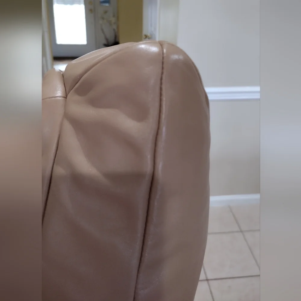 Coach Kristin Hobo soft  Leather Bag